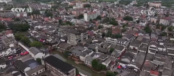 天成配资 “文旅+烟火气”解锁跨界新场景&#32;古镇“小而美”激活假日“大流量”